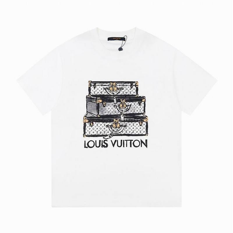 Louis Vuitton Men's T-shirts 26